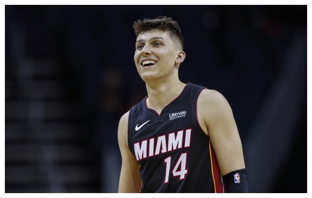 说唱歌手GAI祝贺铜梁龙冲超成功，官方回复：GAI哥我们做到了