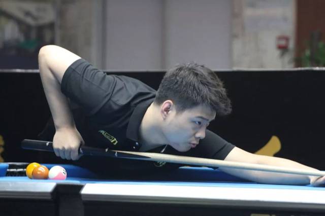 图片报：努贝尔能否留在斯图加特和他是否会大降薪有很大关系