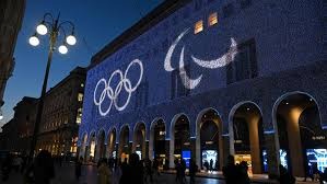 记者：多特仍在推进桑乔的转会，相关谈判正在进行中