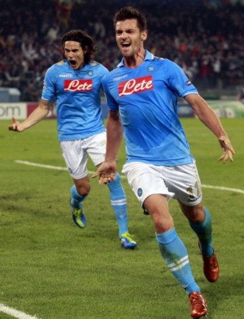 痴迷于足球 痴迷于足球