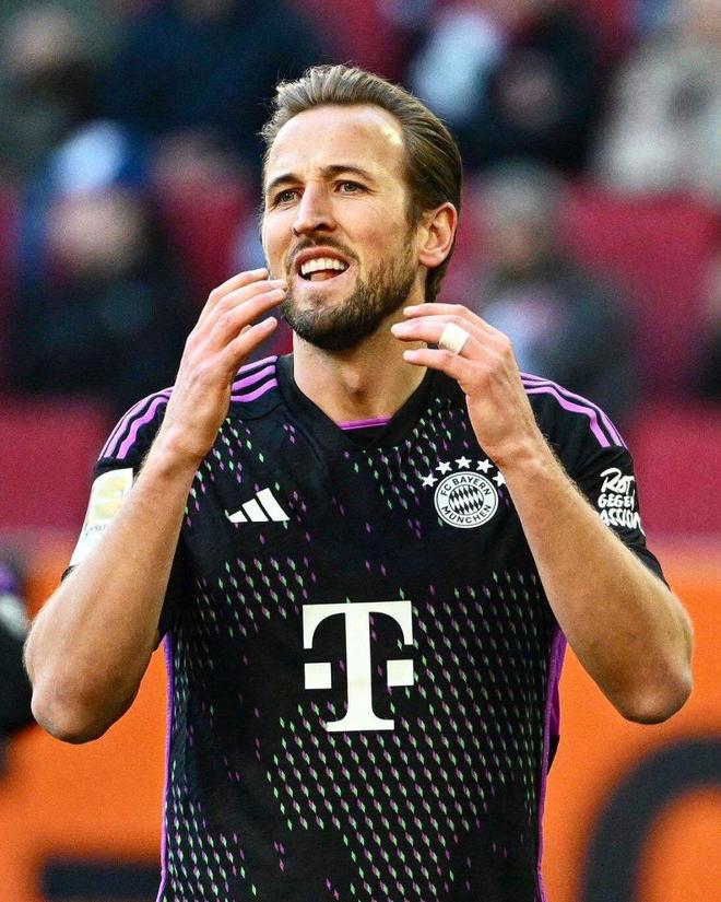 超比赛里展 超比赛里展