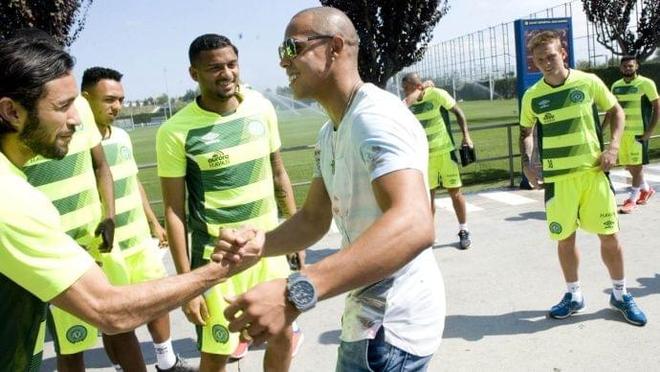 尤其是在青 尤其是在青